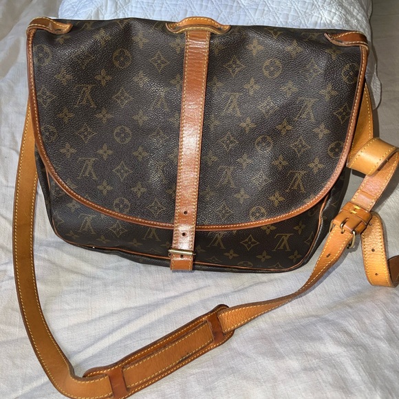 Louis Vuitton Handbags - Louis Vuitton Brown Monogram Messenger Bag
